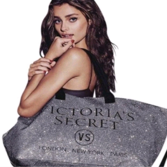 Victoria’s Secret PINK Weekender silver glitter Duffle Bag - Picture 2 of 12